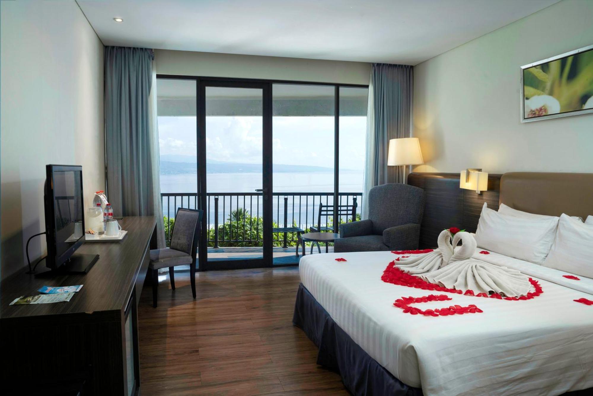 Estrella Hotel & Conference Luwuk Εξωτερικό φωτογραφία