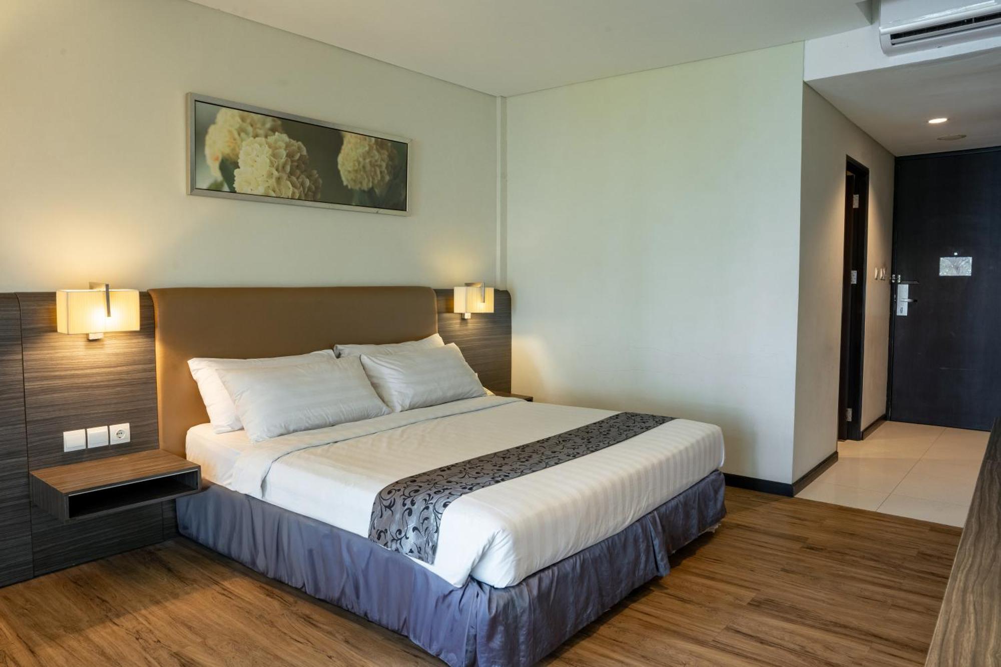 Estrella Hotel & Conference Luwuk Εξωτερικό φωτογραφία