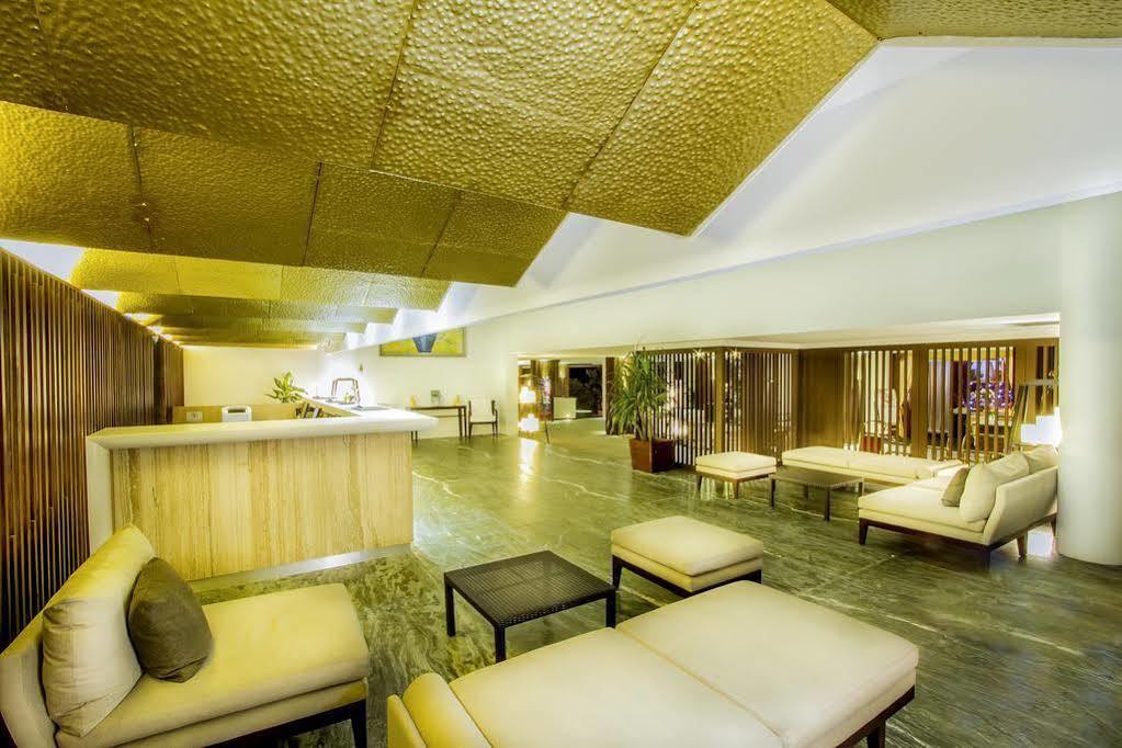 Estrella Hotel & Conference Luwuk Εξωτερικό φωτογραφία